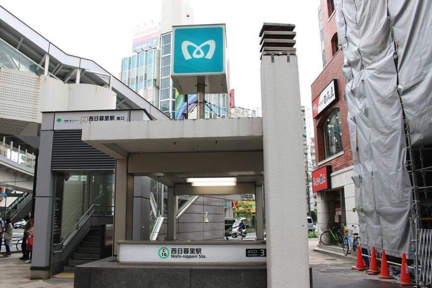 東京メトロの出入口