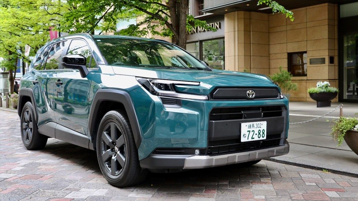 クラウンセダン｣に迫る心地よさ！｢新型RAV4｣の使いやすいパッケージと
