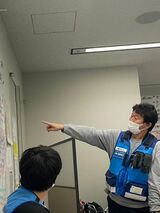 石川県庁のDPAT調整本部で、活動方針について検討、指示を出している高橋さん。撮影日は2024年1月7日（写真：筑波大学提供）