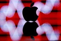 iPhoneが左右するアップル株の期待と不安 今回の｢4％高｣は中程度