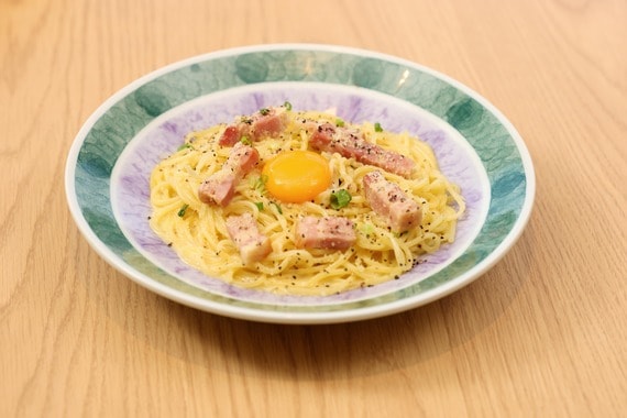 鎌倉パスタ カルボナーラ