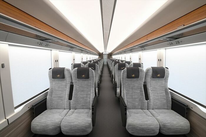 レギュラー車の車内