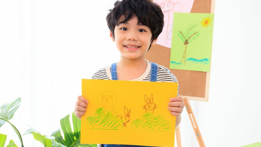 ASD・LD・ADHDの当事者の知覚世界を「社会」のシーンから解説します（写真：golfterc／PIXTA）