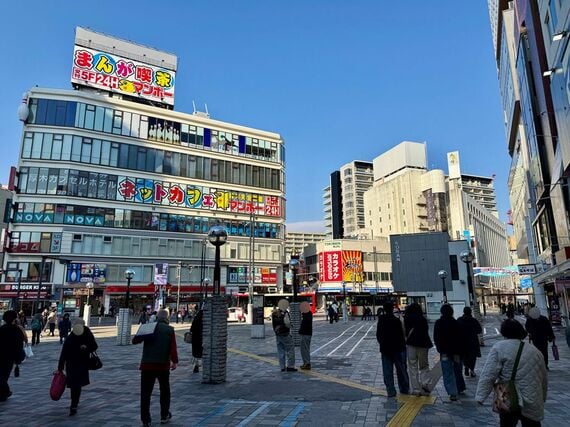 本厚木駅前の様子