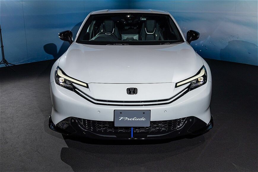ホンダアクセスが開発した純正アクセサリーを装着したホンダ新型「プレリュード」
