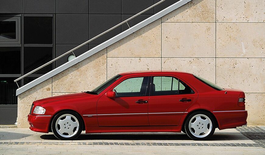 メルセデス・ベンツ C36 AMG（写真：Mercedes-Benz）