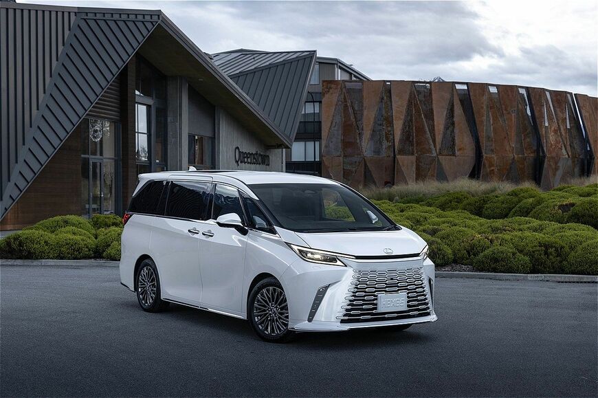 レクサス「LM」（写真：Lexux International）