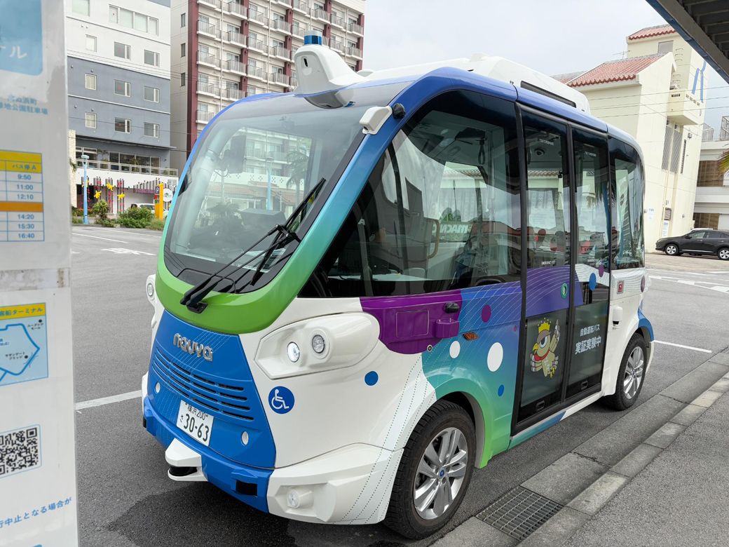 NTT西日本 Navya Mobility