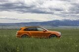 ベントレー ベンテイガ・スピード（写真：Bentley Motors）