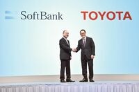 思惑交わる異業種タッグ 自動車