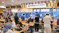〈インドネシア現地ルポ〉外食からスポーツ用品まで｢中間層｣争奪戦が過熱。日系はパートナーと共闘