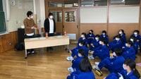 日本初？｢漫才授業｣で学校を沸かす芸人の正体