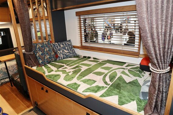 ジオロームのベッド