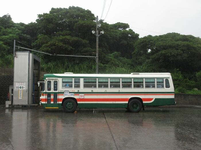 東陽バスの「730」車