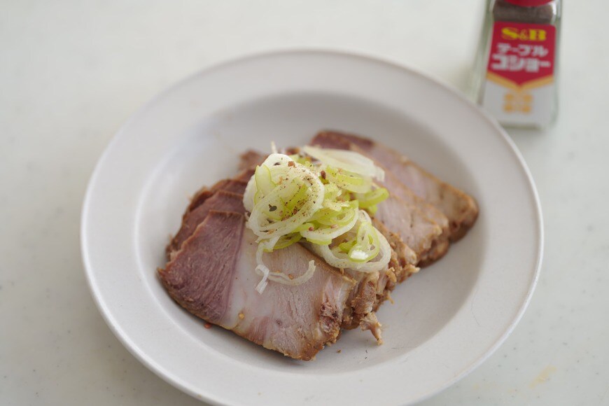 今回は焼豚ではなく、煮豚を作ります。