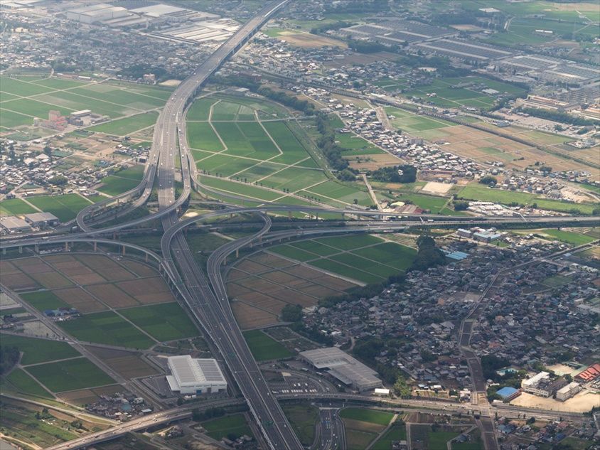 新東名の豊田JCT（写真：northsan / PIXTA）新東名の豊田JCT