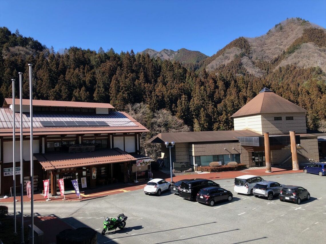 道の駅「大滝温泉」（筆者撮影）