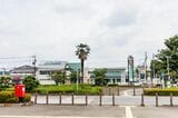 森林公園の駅前広場