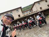国際メディア試乗会が本国イタリアで開催。世界中から集まったジャーナリストと共に様々な環境で1日かけてテスト走行を行った（写真：Ducati Motor Holding spa）