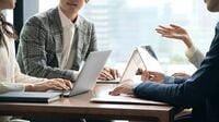 これじゃ会議がこじれるのも仕方ない…｢A案かB案か｣で揉めるのは"時間のムダ"　要領のいい人が実践する会議の進め方