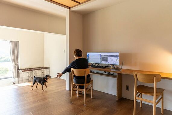 ゲストハウスのワークスペース