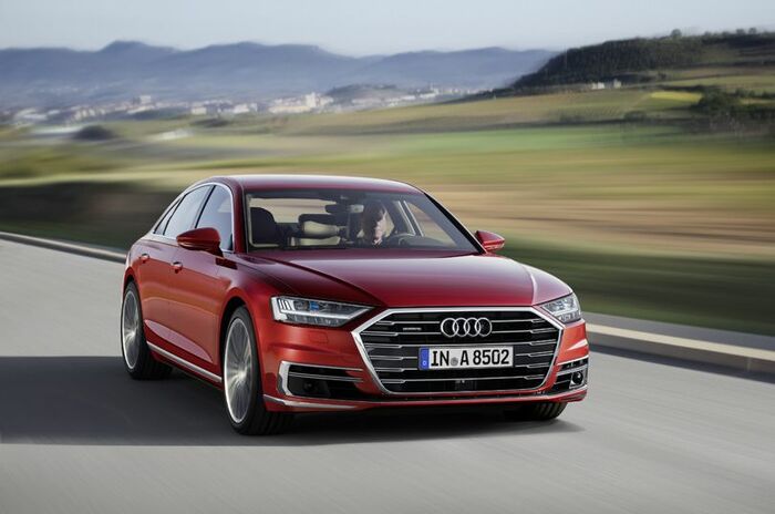 アウディ A8｜Audi A8