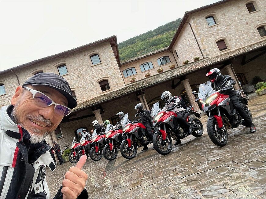 国際メディア試乗会が本国イタリアで開催。世界中から集まったジャーナリストと共に様々な環境で1日かけてテスト走行を行った（写真：Ducati Motor Holding spa）