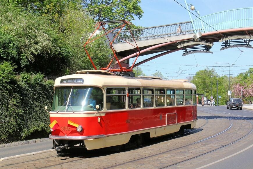 現存する最古の「タトラT3型」で試作車の6102号車。タトラT3型シリーズは約1万4000両が製造され各国に輸出された（撮影：橋爪智之）