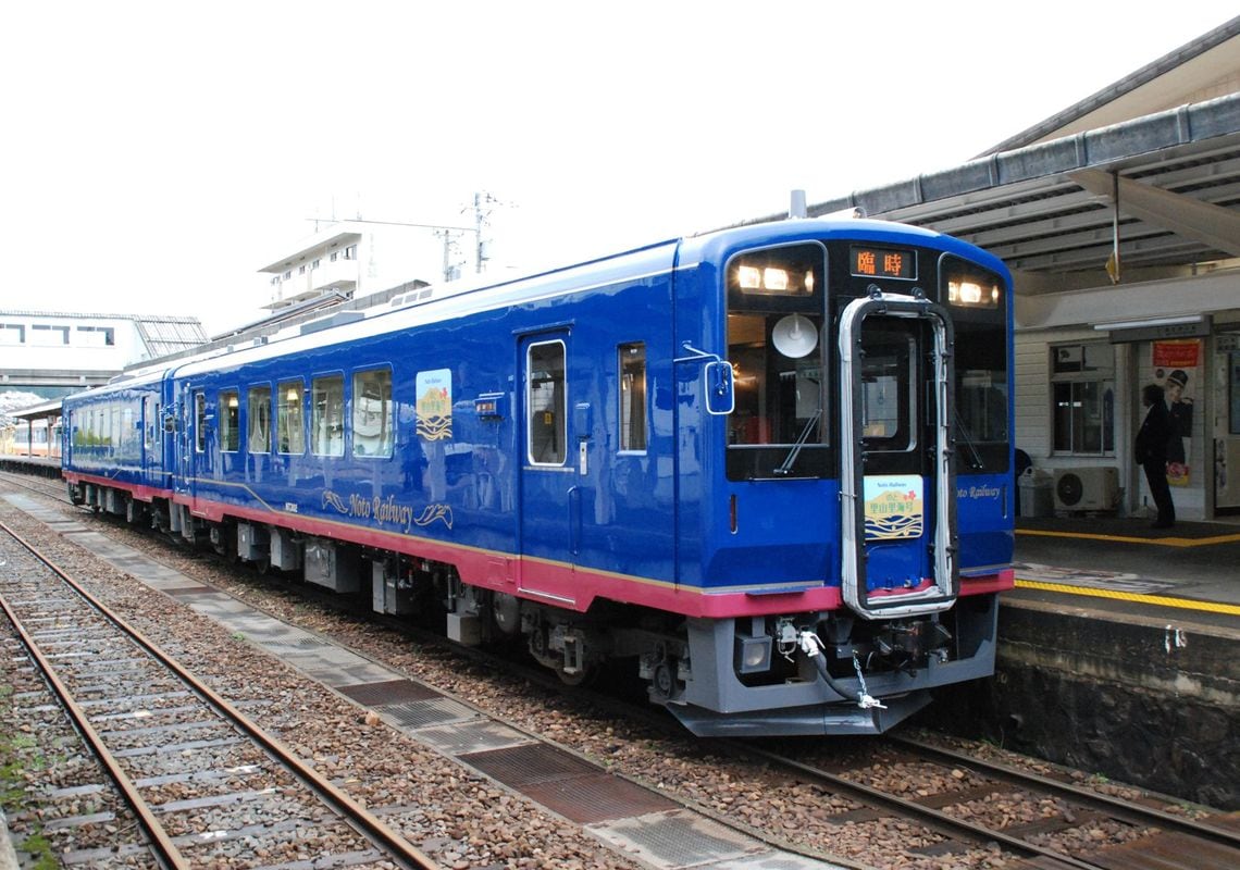 のと鉄道はなぜ 観光列車を優先したのか 特急 観光列車 東洋経済オンライン 社会をよくする経済ニュース