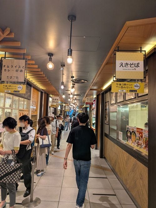 狭い通路