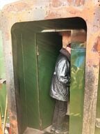 炭水車の通路。かがまないと通れない
