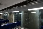 12000系の車内から見た洗車の様子