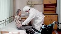 感染リスクと待遇悪化､医療･介護｢コロナ過重労働｣ Part2 戦いの最前線と届かぬ支援