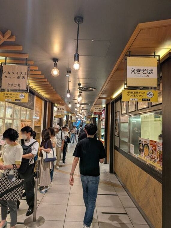 狭い通路