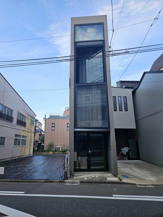 1.8M WIDTH HOUSE 極狭物件 YUUA建築設計事務所