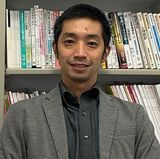 篠ヶ谷 圭太（しのがや・けいた）日本大学経済学部教授東京大学大学院教育学研究科博士課程修了。博士（教育学）。専門は教授・学習心理学。認知心理学に基づいて、教育現場と協働しながら効果的な学習法や指導法を研究している。著書は『予習の科学 「深い理解」につなげる家庭学習』（図書文化）、共著に『新・動機づけ研究の最前線』『自己調整学習 理論と実践の新たな展開へ』（ともに北大路書房）など多数（写真：本人提供）