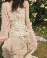 バレエコアのファッションに身を包む女性（写真：筆者提供）