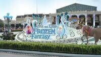 東京ディズニー､｢5000億円投資｣の中身 ｢アナと雪の女王｣の新規イベントもスタート
