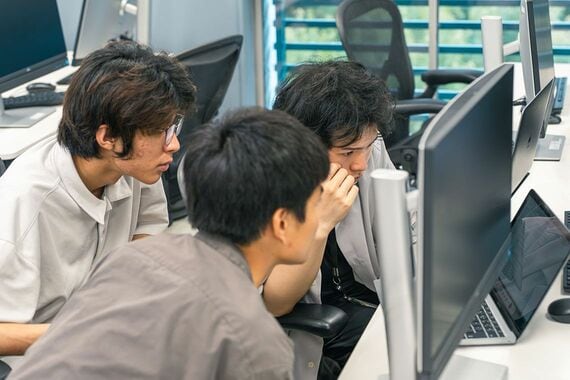 42 Tokyoでは学生同士で学び合う