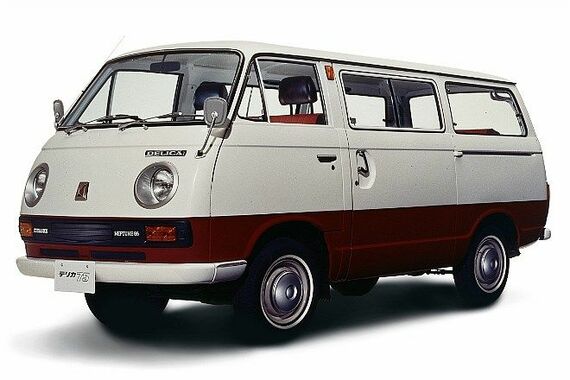 69年発売のデリカコーチ