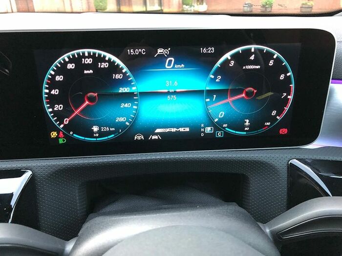 6500rpmからレッドゾーンが始まる