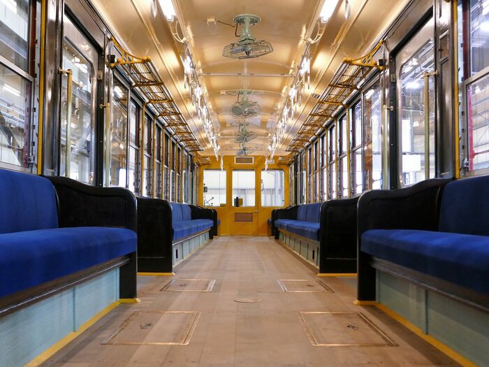 修復作業を終えたデハ230形