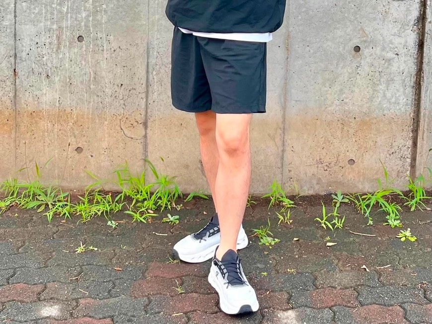 アウトドアを連想させるナイロン混ハーフパンツ（写真：筆者撮影）