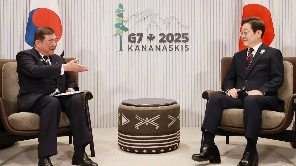 会談する石破茂首相と李在明大統領