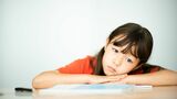 子どもに聞かれて返答に窮することも多い“勉強の正体”について解説します（写真：Komaer／PIXTA）