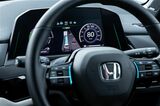 ホンダ量販モデル初のハンズオフ機能を搭載した「アコード e:HEV Honda SENSING 360＋」（写真：三木 宏章）