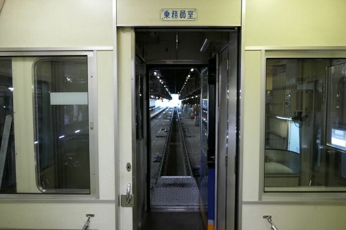 4号車のなんば方車端部