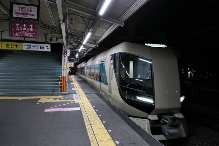 北春日部駅に到着した500系
