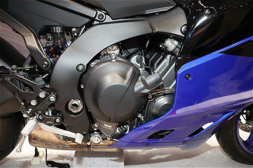 第52回 東京モーターサイクルショーに参考出品されたヤマハ「YZF-R9」（筆者撮影）