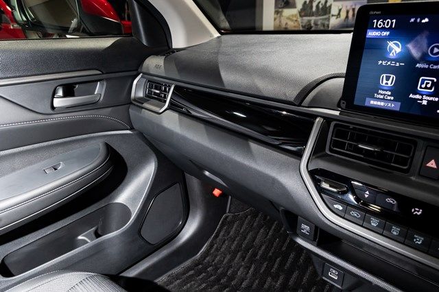 ホンダの新型SUV「WR-V」（写真：三木宏章）